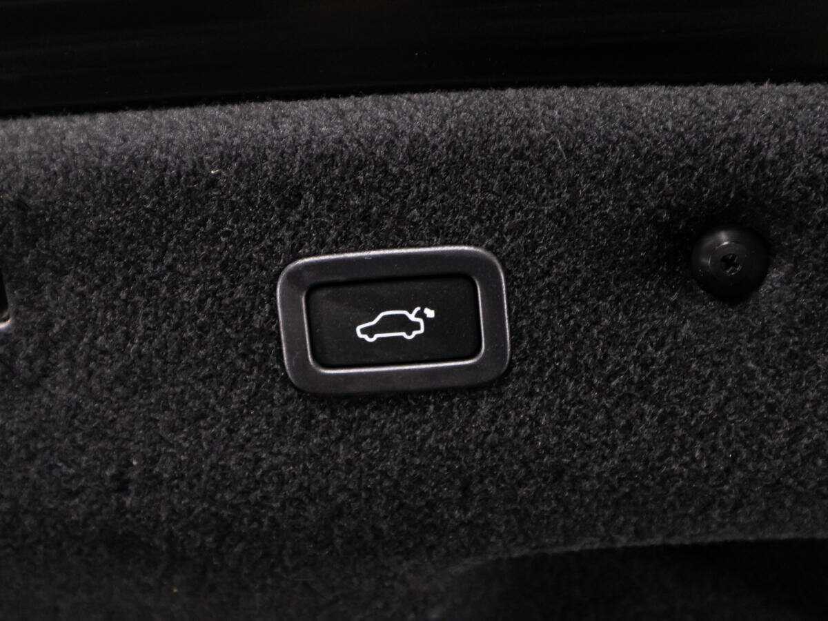 Jaguar XF б/у, 2016, Автоматическая. Фото: #14