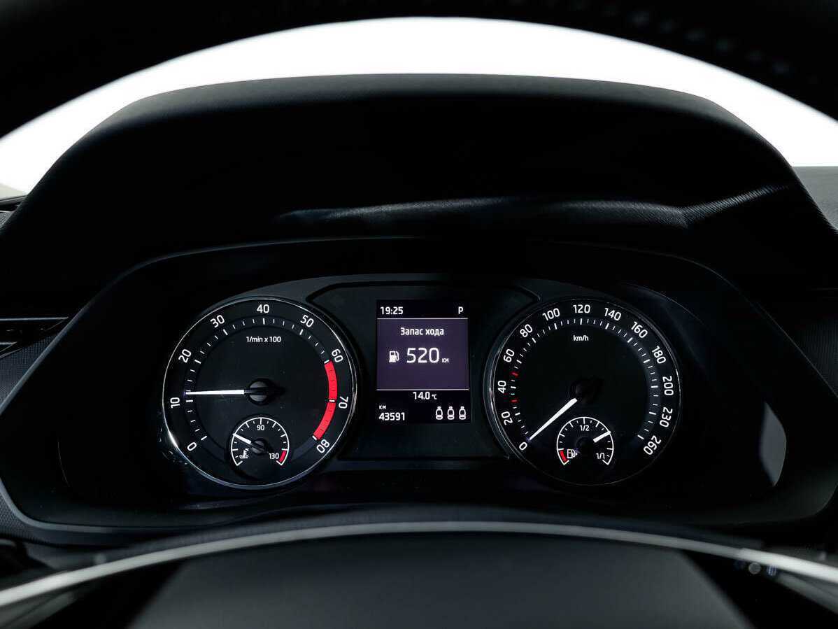 Шкода Октавия б/у, 2021, Роботизированная. Фото: #17