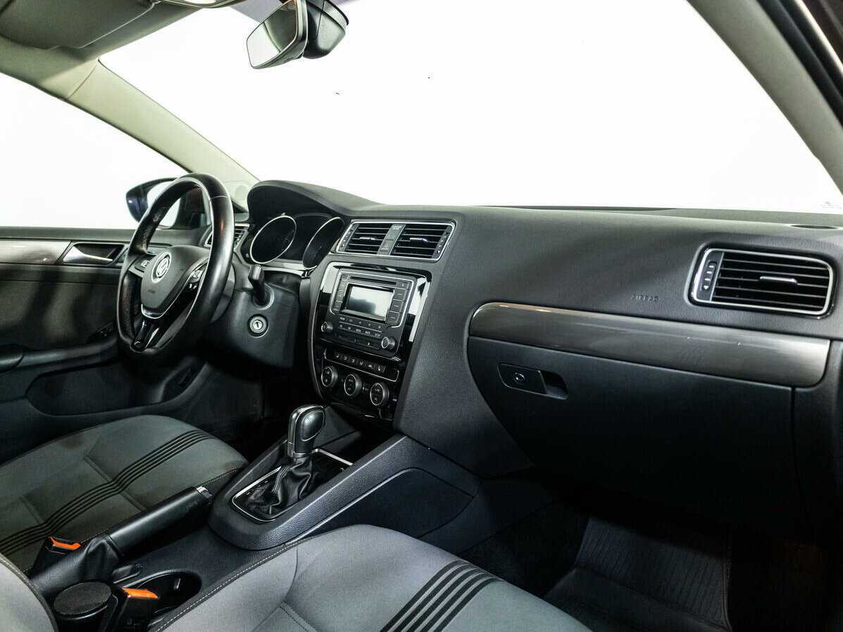 Volkswagen Jetta б/у, 2016, Автоматическая. Фото: #7