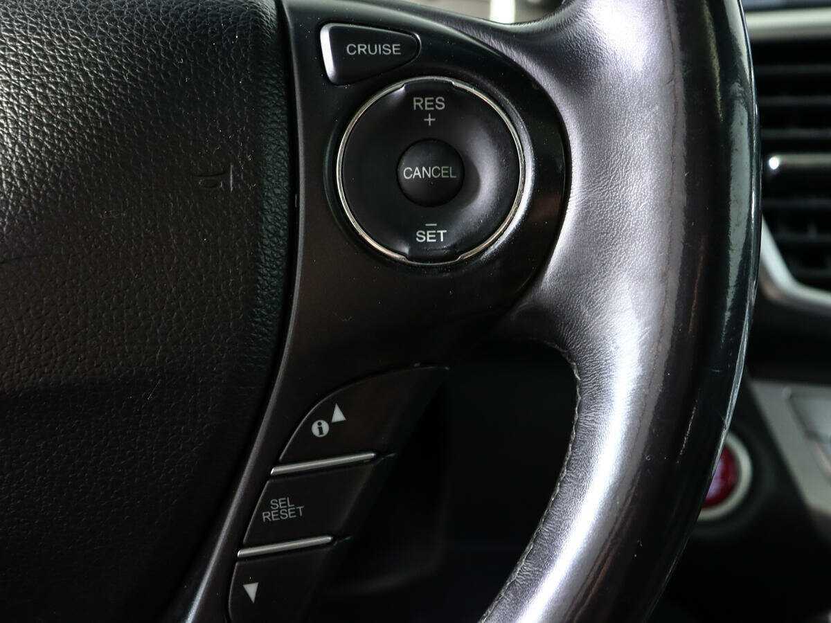 Хонда Аккорд б/у, 2013, Автоматическая. Фото: #17