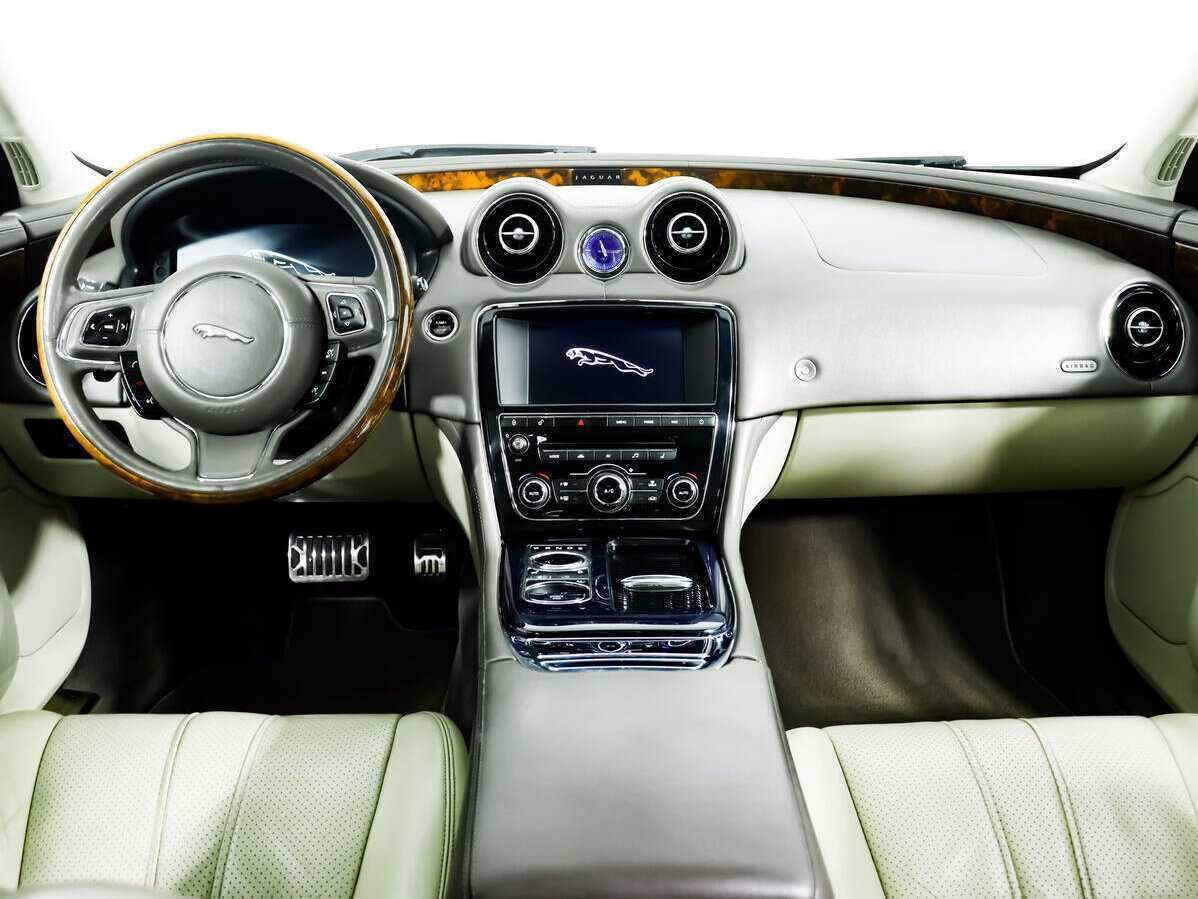 Jaguar XJ б/у, 2012, Автоматическая. Фото: #9