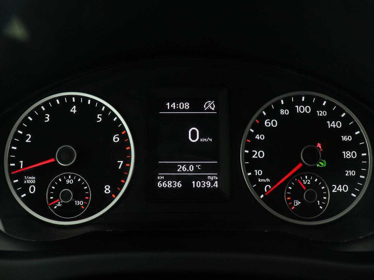 Volkswagen Tiguan б/у, 2016, Роботизированная. Фото: #10