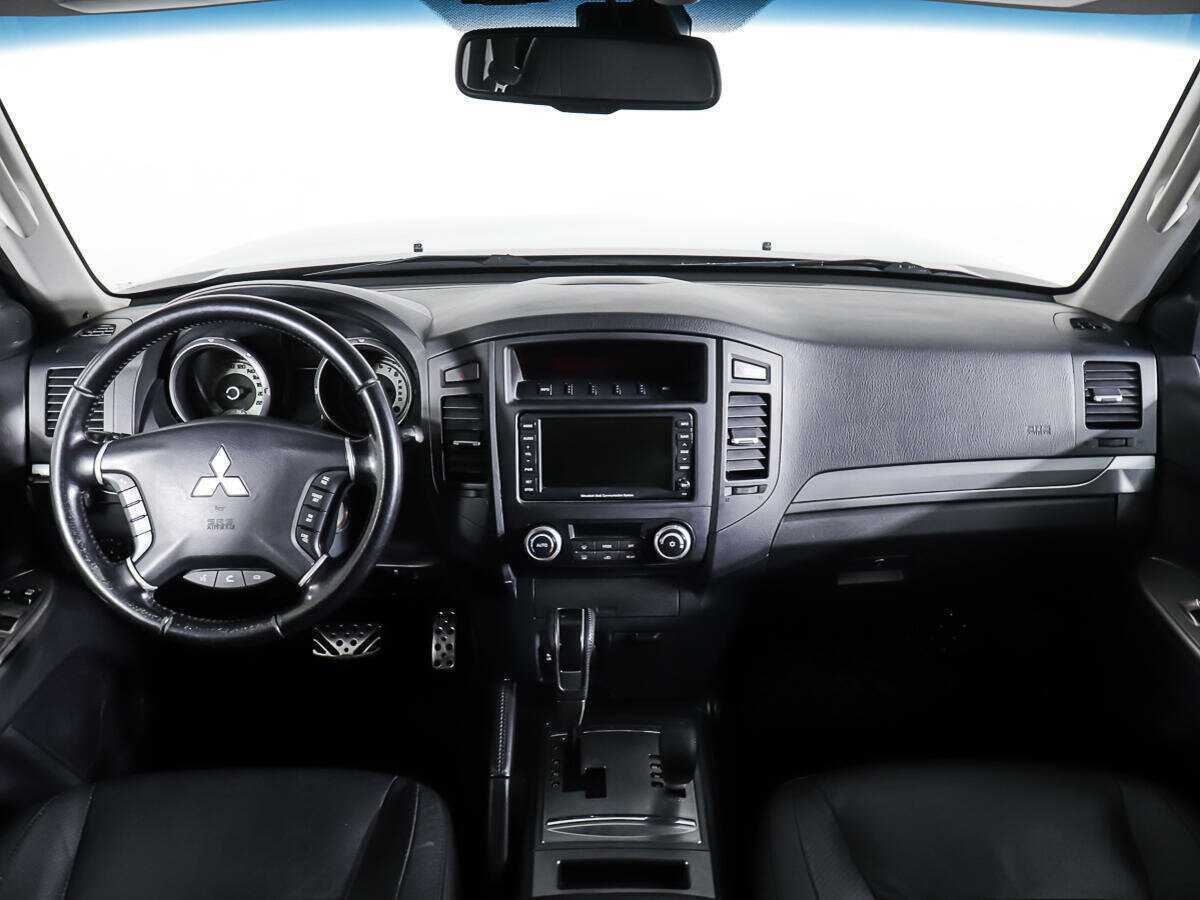 Митсубиши Паджеро б/у, 2012, Автоматическая. Фото: #9