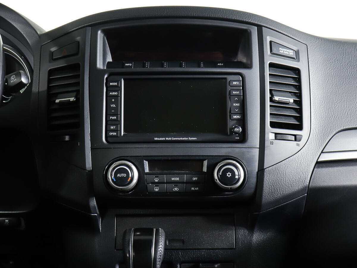 Митсубиши Паджеро б/у, 2012, Автоматическая. Фото: #10