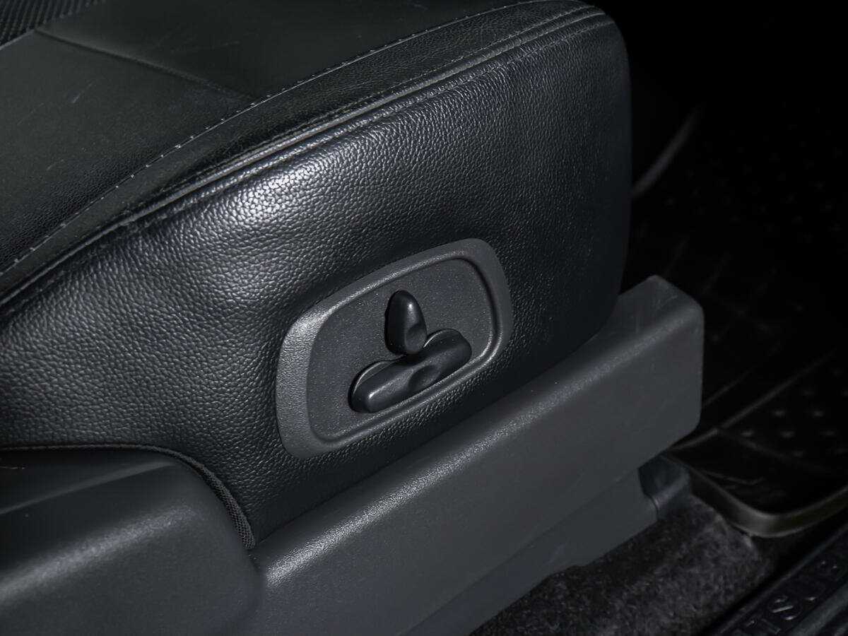 Митсубиши Паджеро б/у, 2012, Автоматическая. Фото: #12