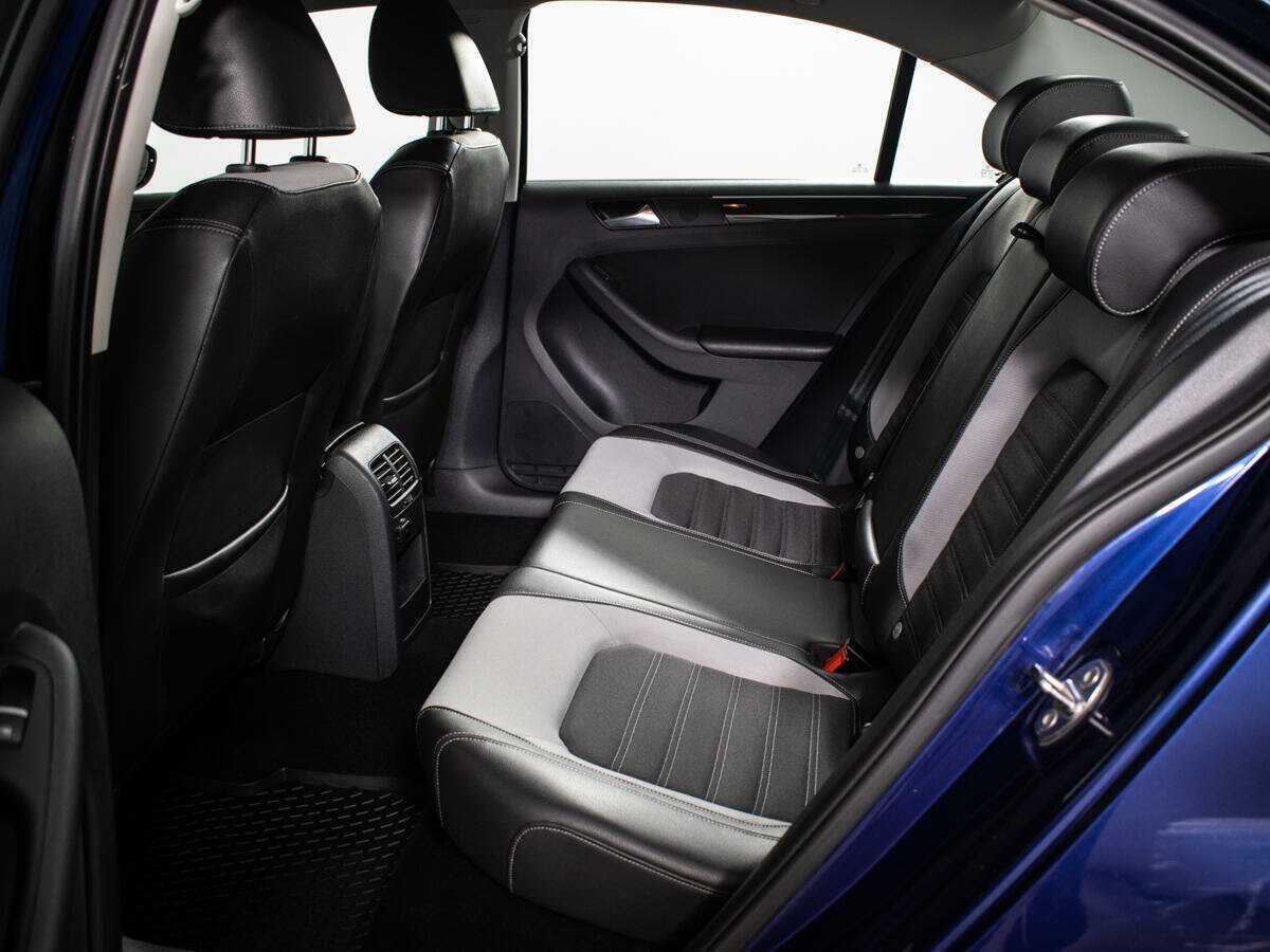 Volkswagen Jetta б/у, 2015, Роботизированная. Фото: #9