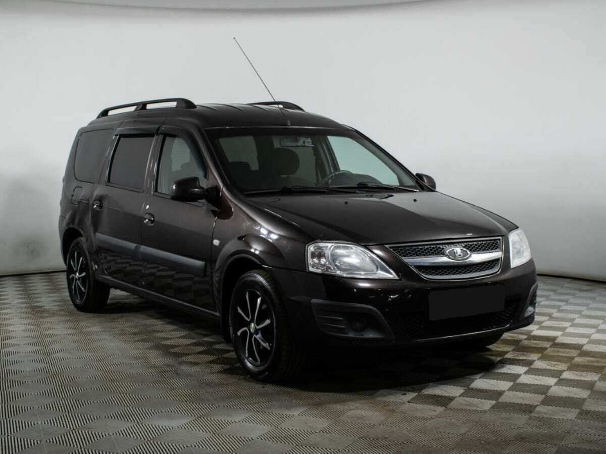 Лада (ВАЗ) Ларгус б/у, 2015, Механическая. Фото: #2