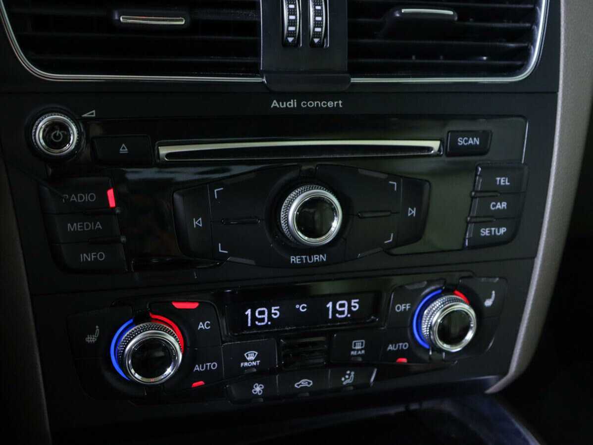 Ауди К5 б/у, 2012, Автоматическая. Фото: #15