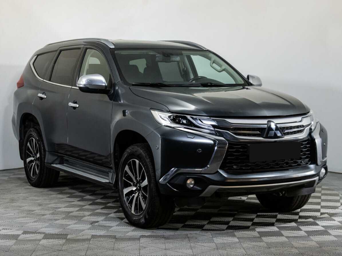 Mitsubishi Pajero Sport б/у, 2018, Автоматическая. Фото: #2
