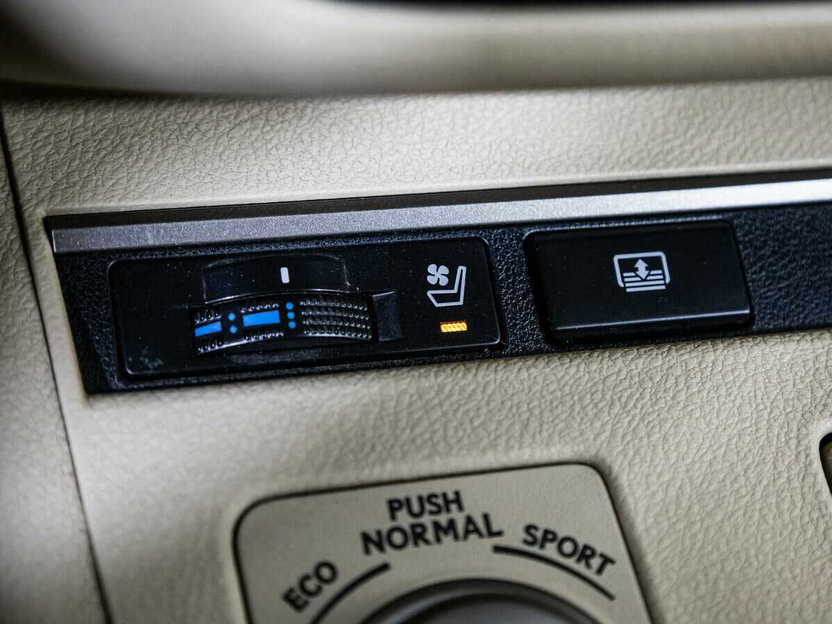 Лексус ЕС б/у, 2014, Вариатор. Фото: #15