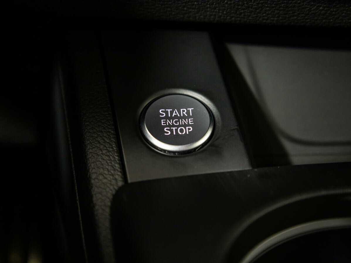 Ауди А4 б/у, 2019, Роботизированная. Фото: #13