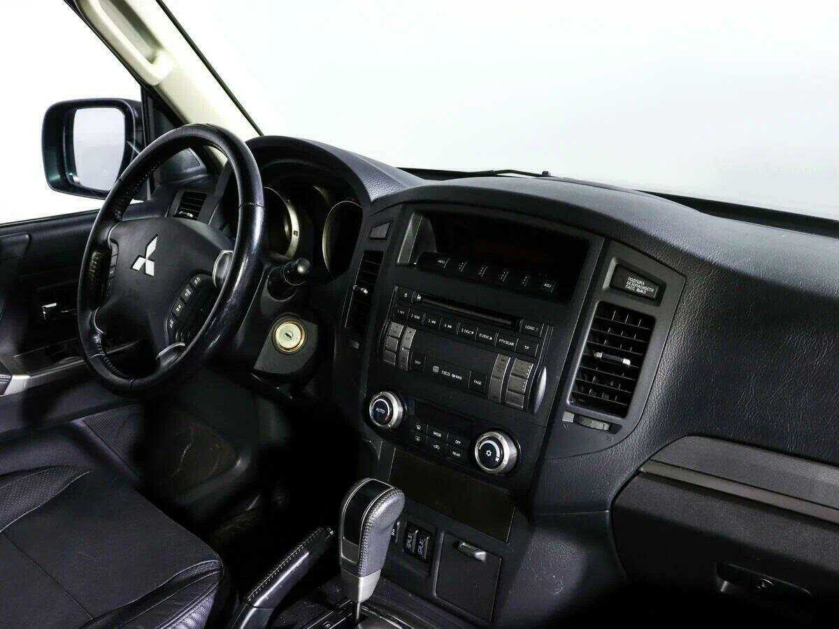 Митсубиши Паджеро б/у, 2013, Автоматическая. Фото: #6