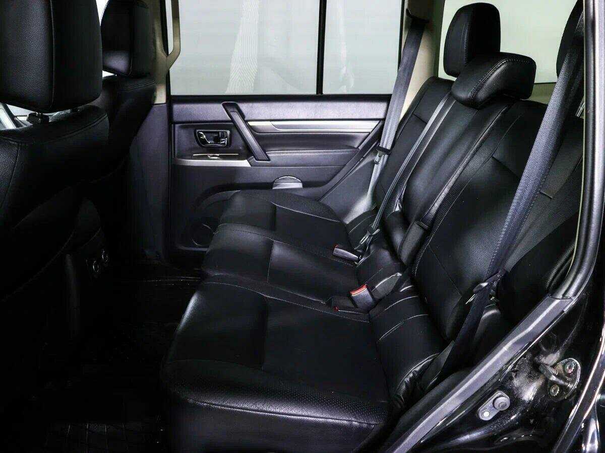 Митсубиши Паджеро б/у, 2013, Автоматическая. Фото: #7