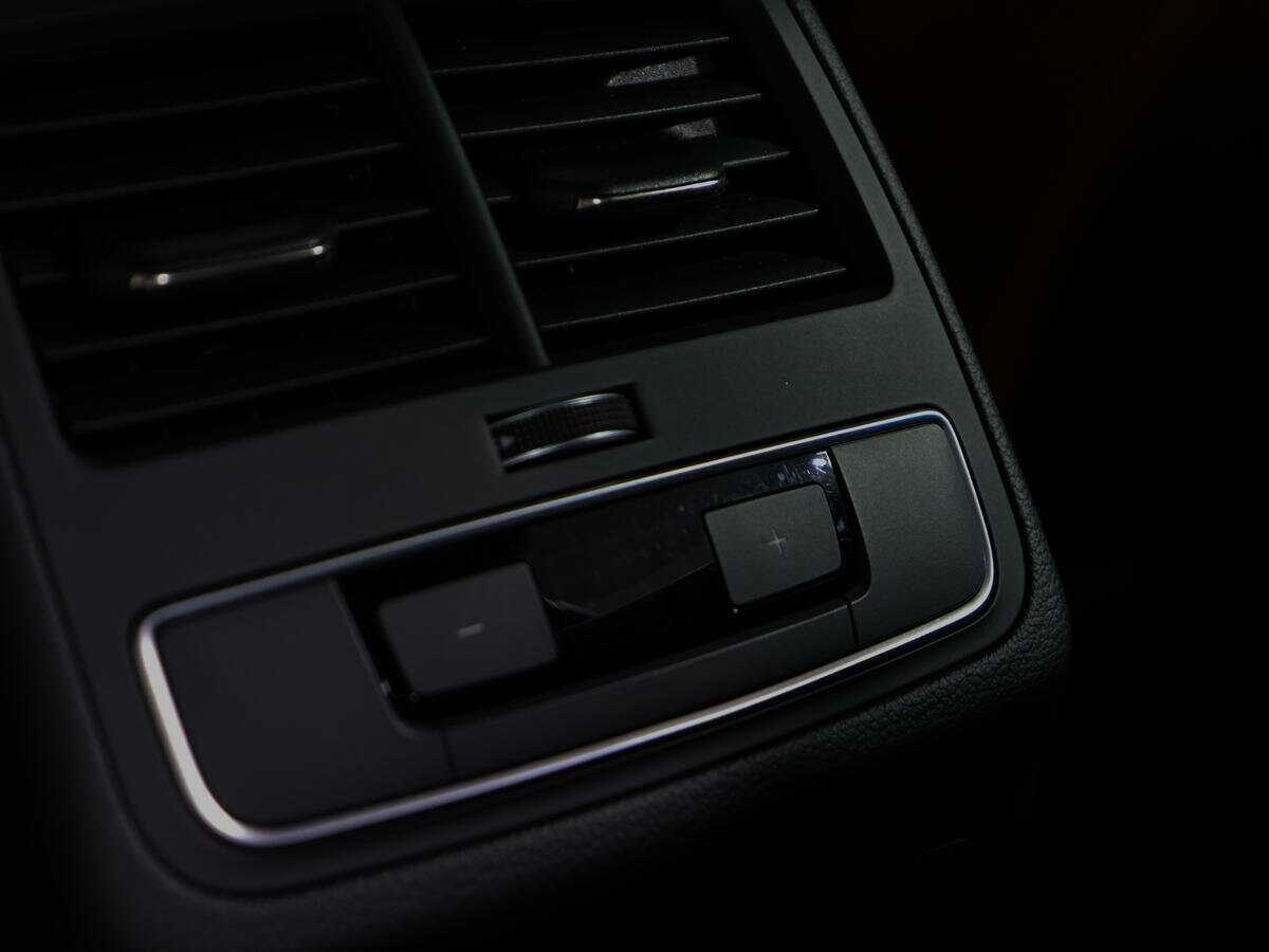 Ауди А4 б/у, 2016, Роботизированная. Фото: #15