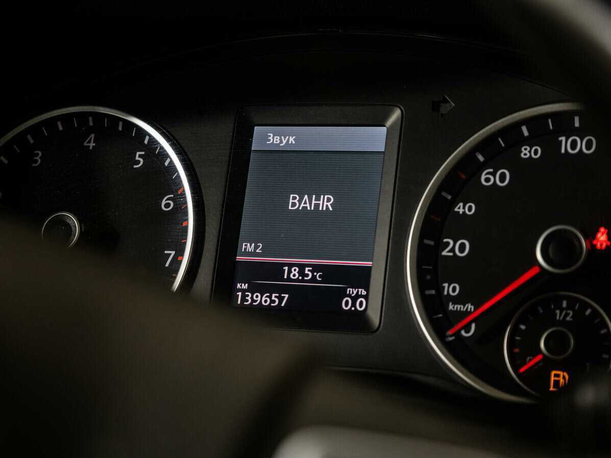 Volkswagen Tiguan б/у, 2012, Автоматическая. Фото: #11