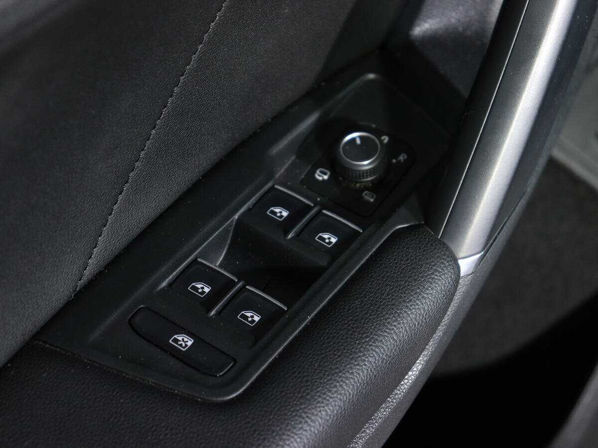 Volkswagen Tiguan б/у, 2018, Роботизированная. Фото: #14