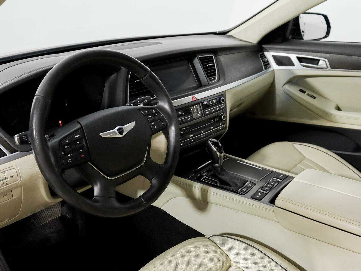 Hyundai Genesis б/у, 2015, Автоматическая. Фото: #7