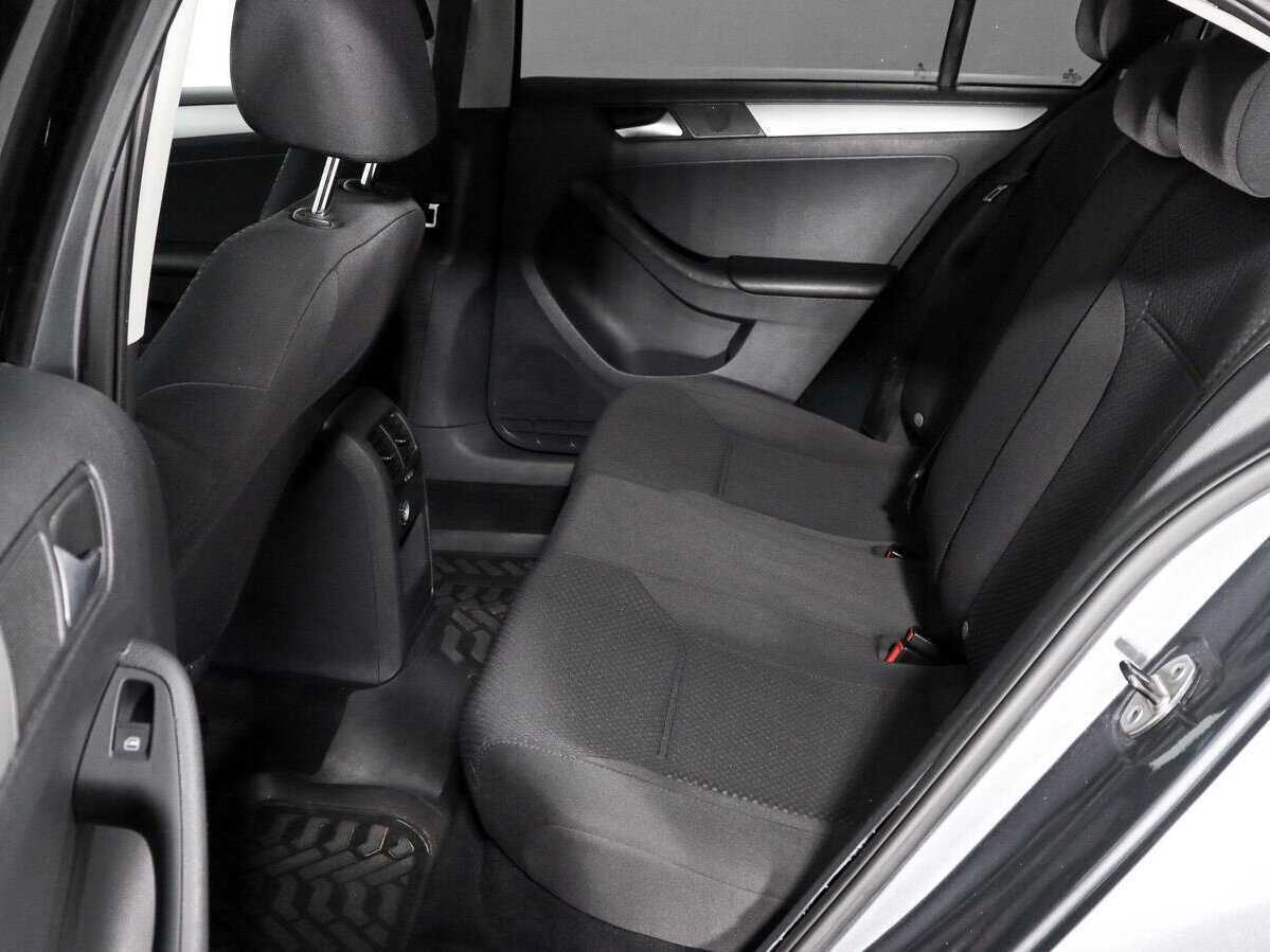 Volkswagen Jetta б/у, 2012, Роботизированная. Фото: #9