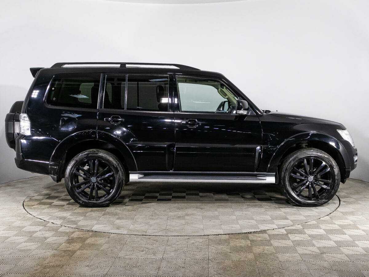 Митсубиши Паджеро б/у, 2015, Автоматическая. Фото: #3