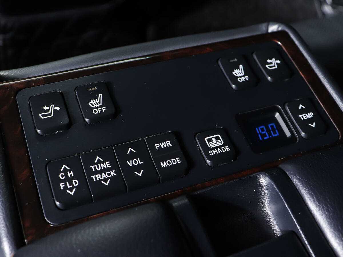 Тойота Камри б/у, 2015, Автоматическая. Фото: #13