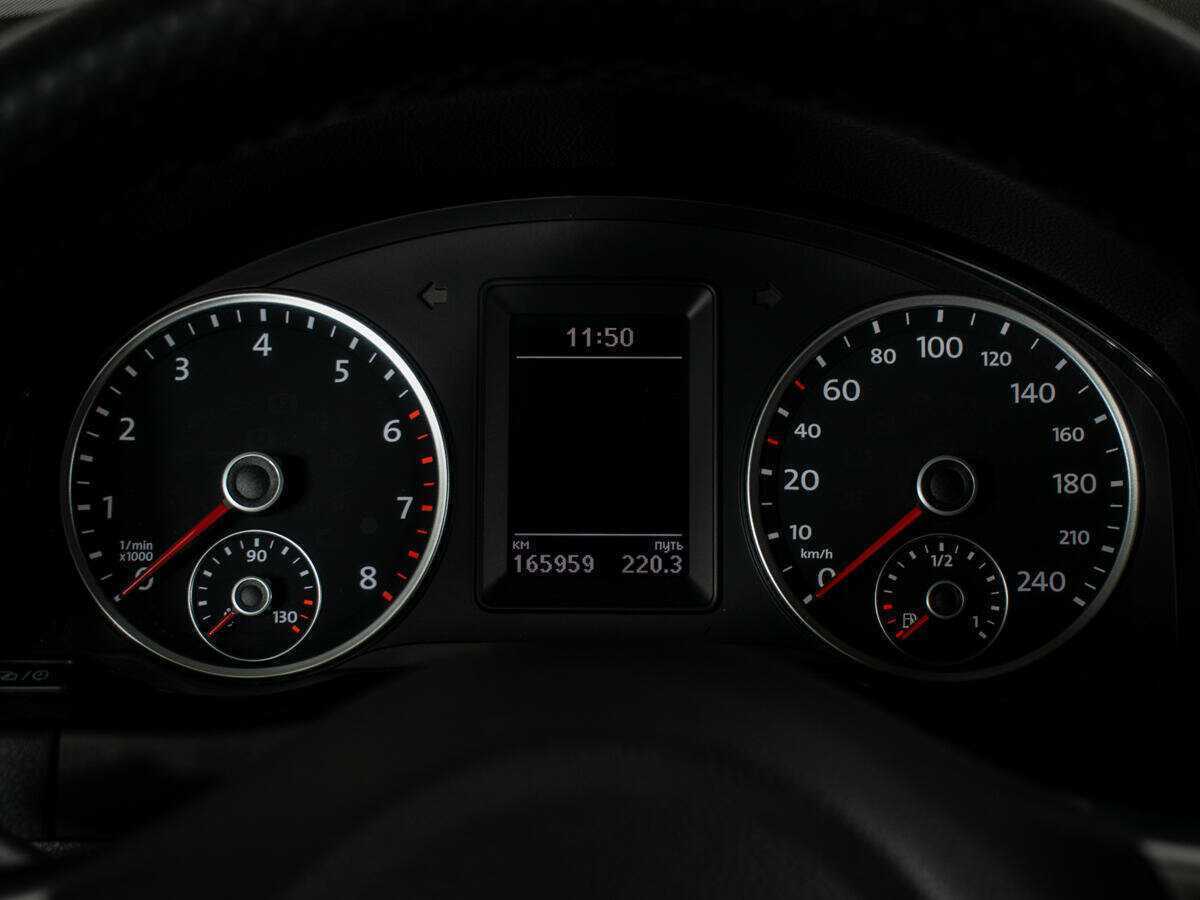 Volkswagen Tiguan б/у, 2016, Автоматическая. Фото: #9