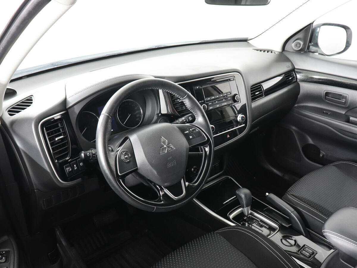 Митсубиши Оутлэндер б/у, 2020, Вариатор. Фото: #6