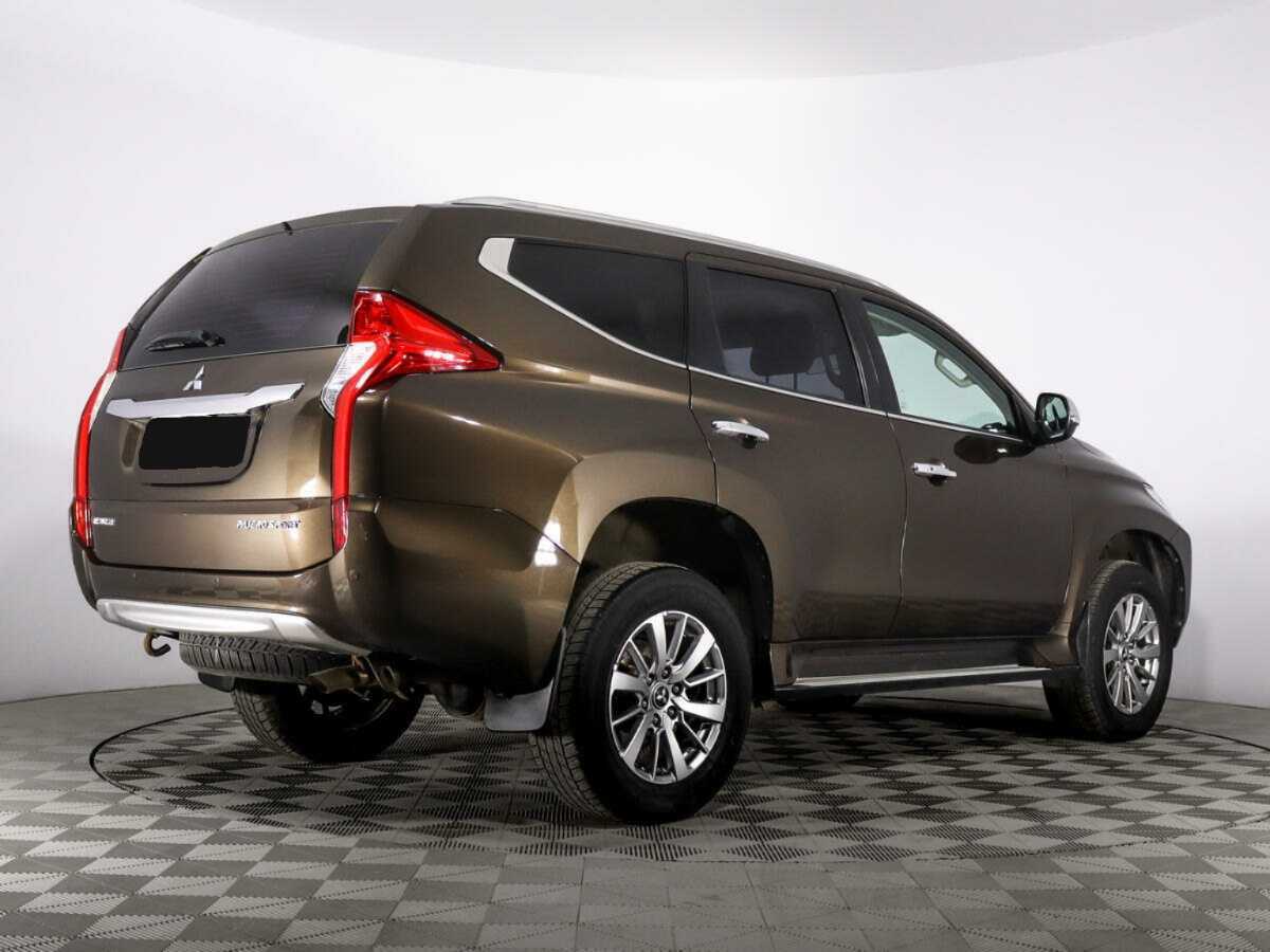 Mitsubishi Pajero Sport б/у, 2017, Автоматическая. Фото: #4