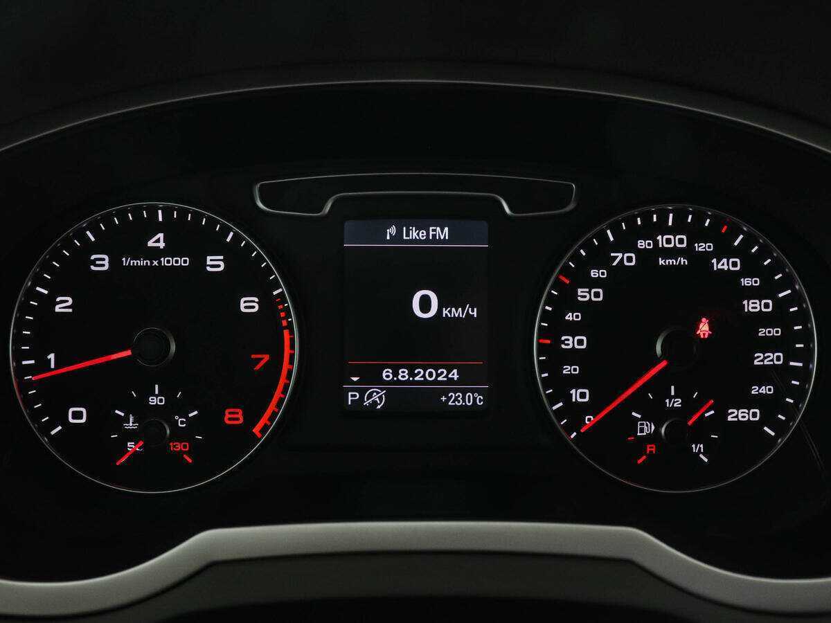 Ауди К3 б/у, 2012, Роботизированная. Фото: #10