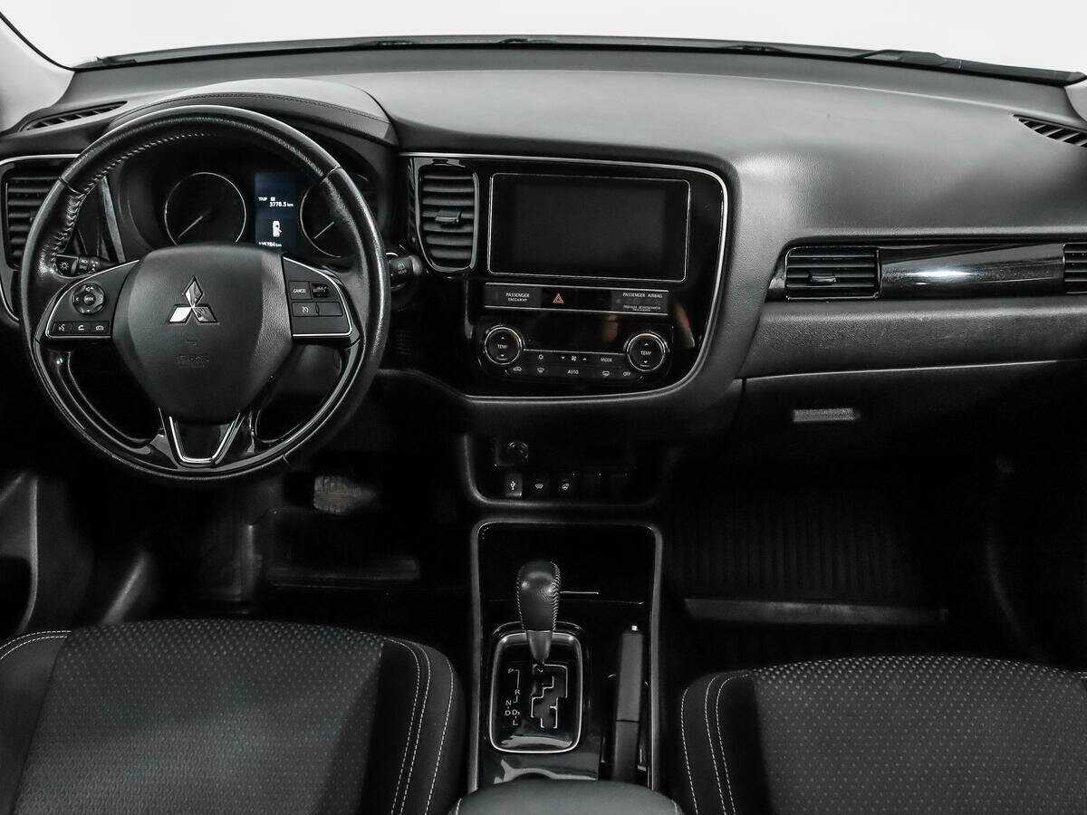 Митсубиши Оутлэндер б/у, 2020, Вариатор. Фото: #12