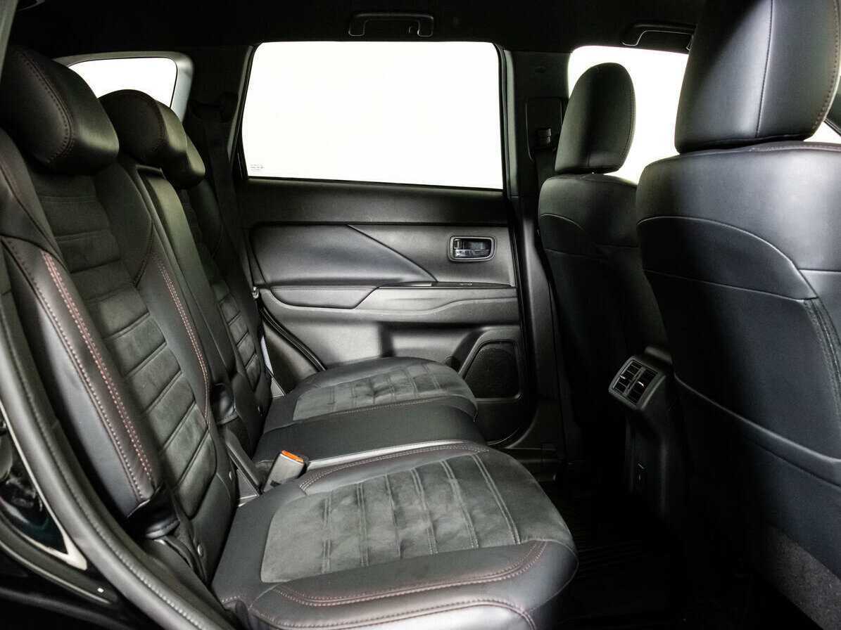 Митсубиши Оутлэндер б/у, 2021, Вариатор. Фото: #17