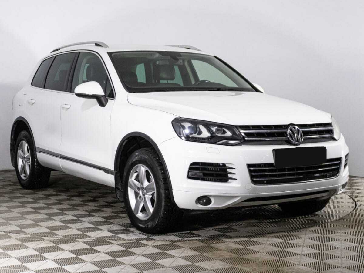 Volkswagen Touareg б/у, 2013, Автоматическая. Фото: #2