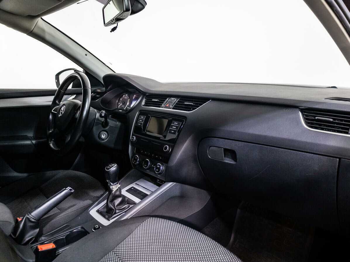 Шкода Октавия б/у, 2014, Механическая. Фото: #7