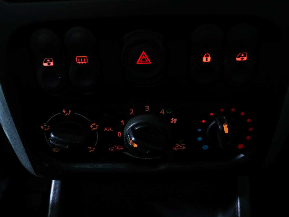 Ниссан Альмера б/у, 2018, Автоматическая. Фото: #13