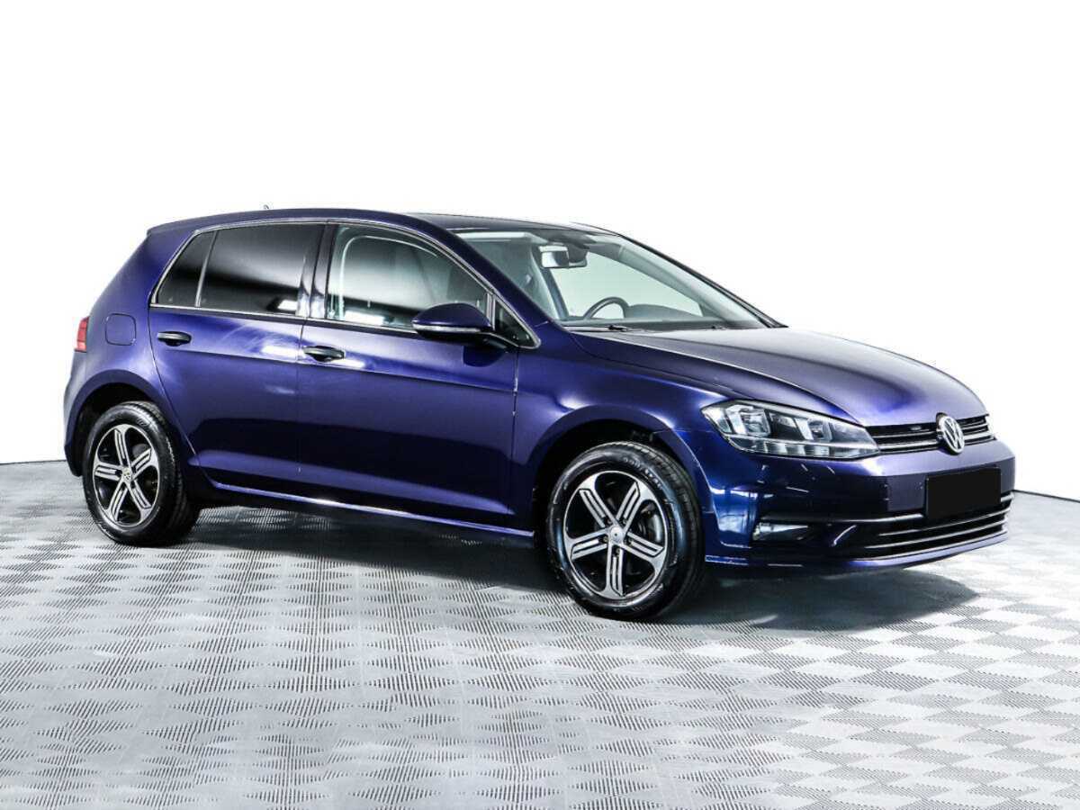 Volkswagen Golf б/у, 2018, Роботизированная. Фото: #1