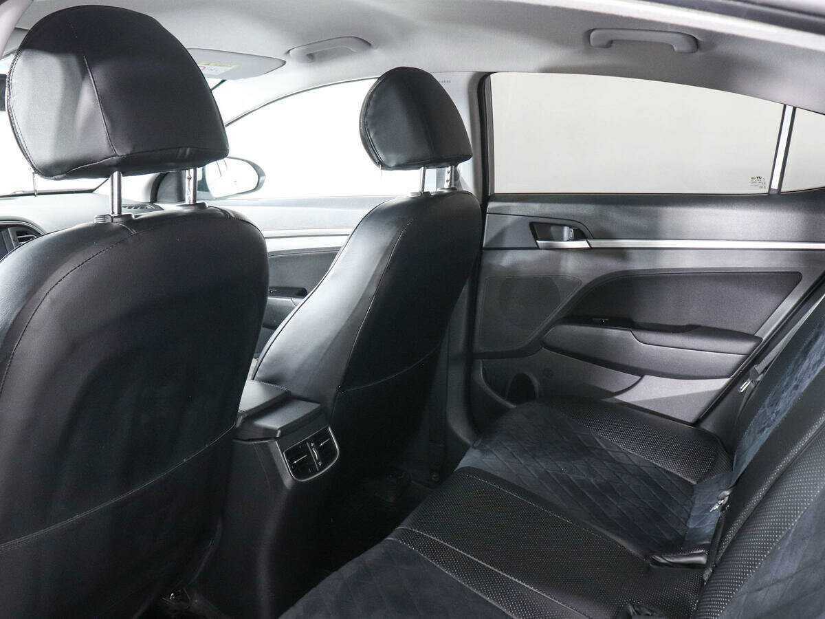 Hyundai Elantra б/у, 2019, Автоматическая. Фото: #11