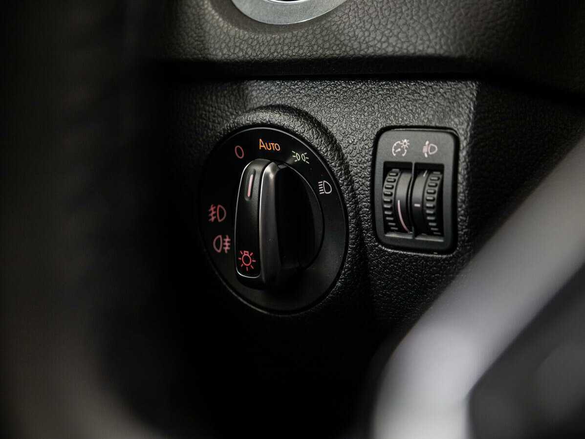 Volkswagen Tiguan б/у, 2013, Роботизированная. Фото: #14