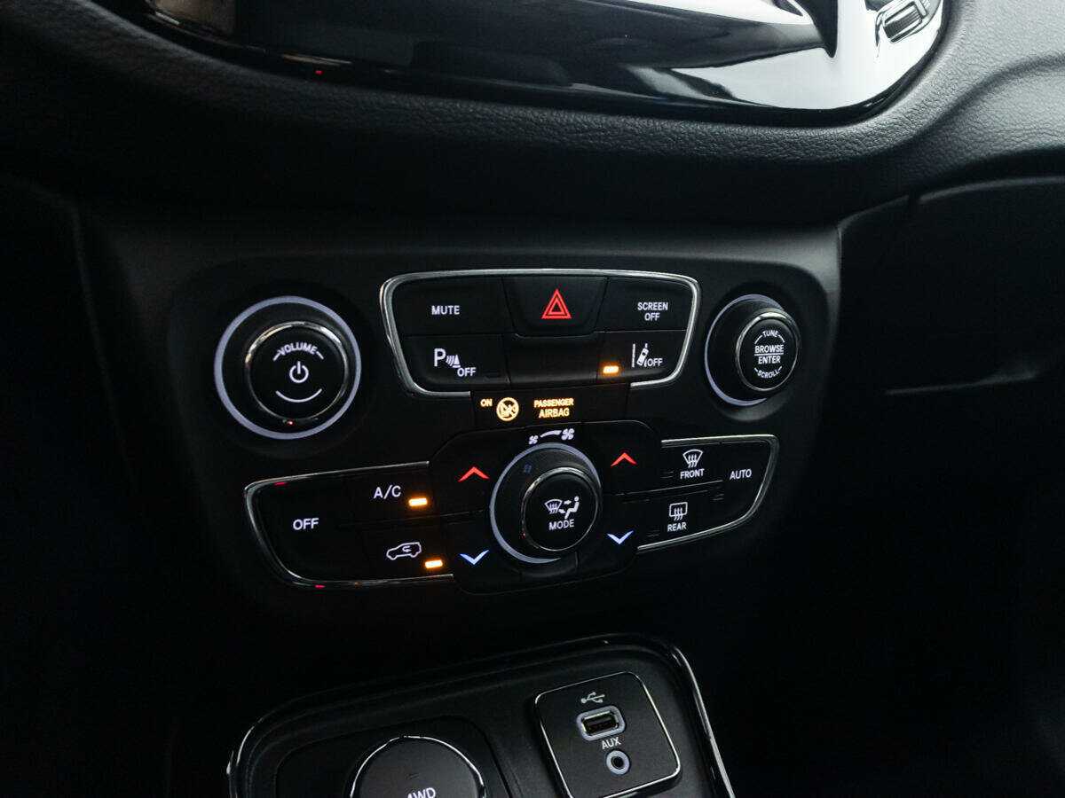 Jeep Compass б/у, 2017, Автоматическая. Фото: #14