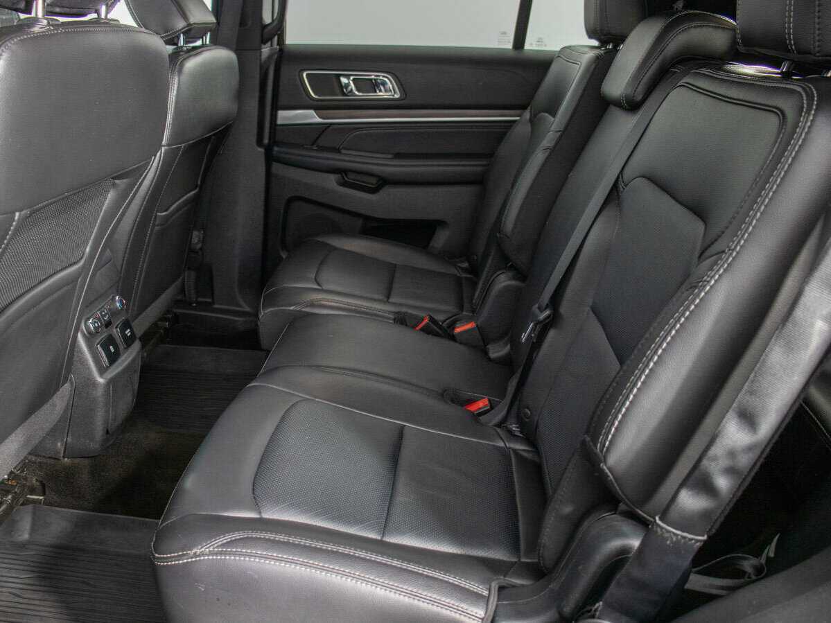 Ford Explorer б/у, 2018, Автоматическая. Фото: #10