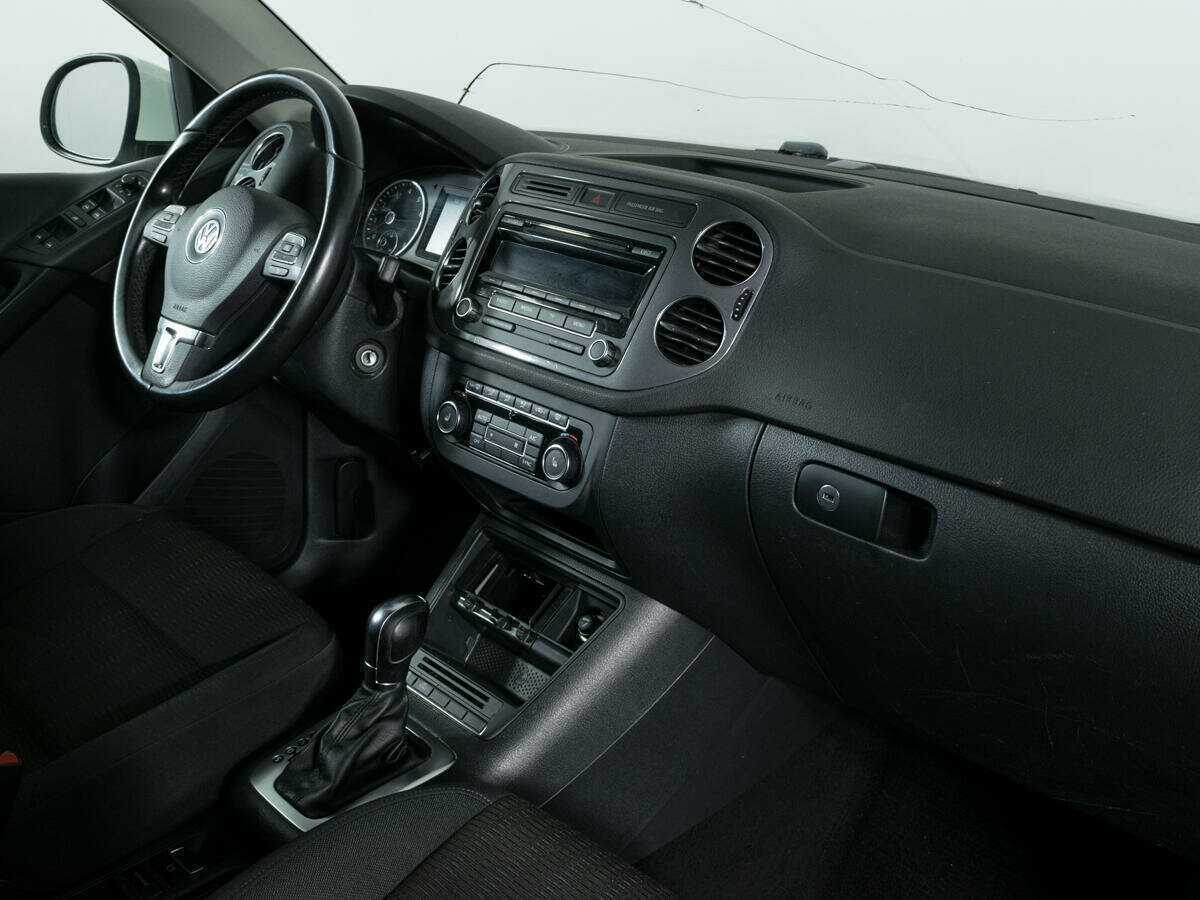 Volkswagen Tiguan б/у, 2013, Автоматическая. Фото: #5