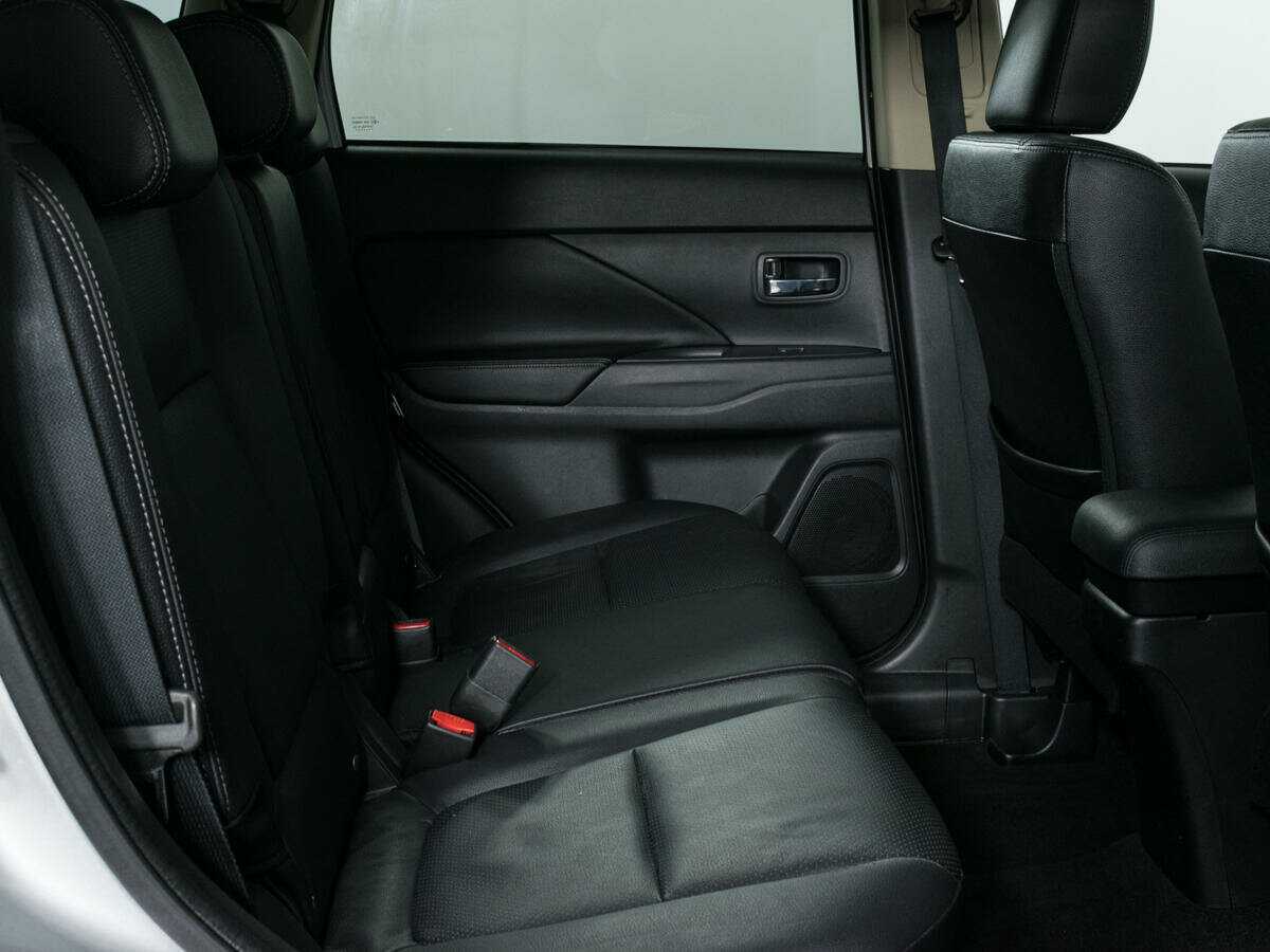 Митсубиши Оутлэндер б/у, 2017, Вариатор. Фото: #9