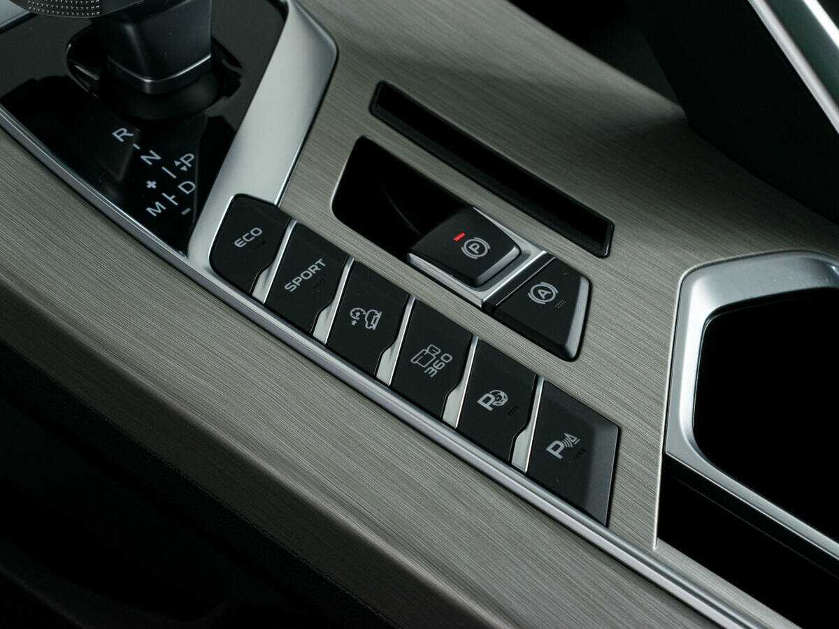 Джили Кулрэй б/у, 2023, Роботизированная. Фото: #18