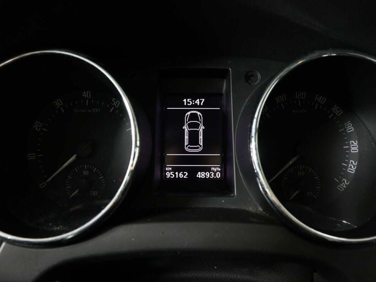 Шкода Йети б/у, 2016, Роботизированная. Фото: #10