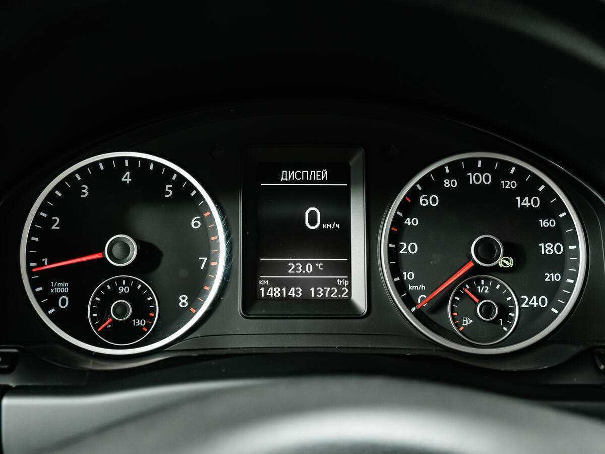 Volkswagen Tiguan б/у, 2012, Роботизированная. Фото: #9