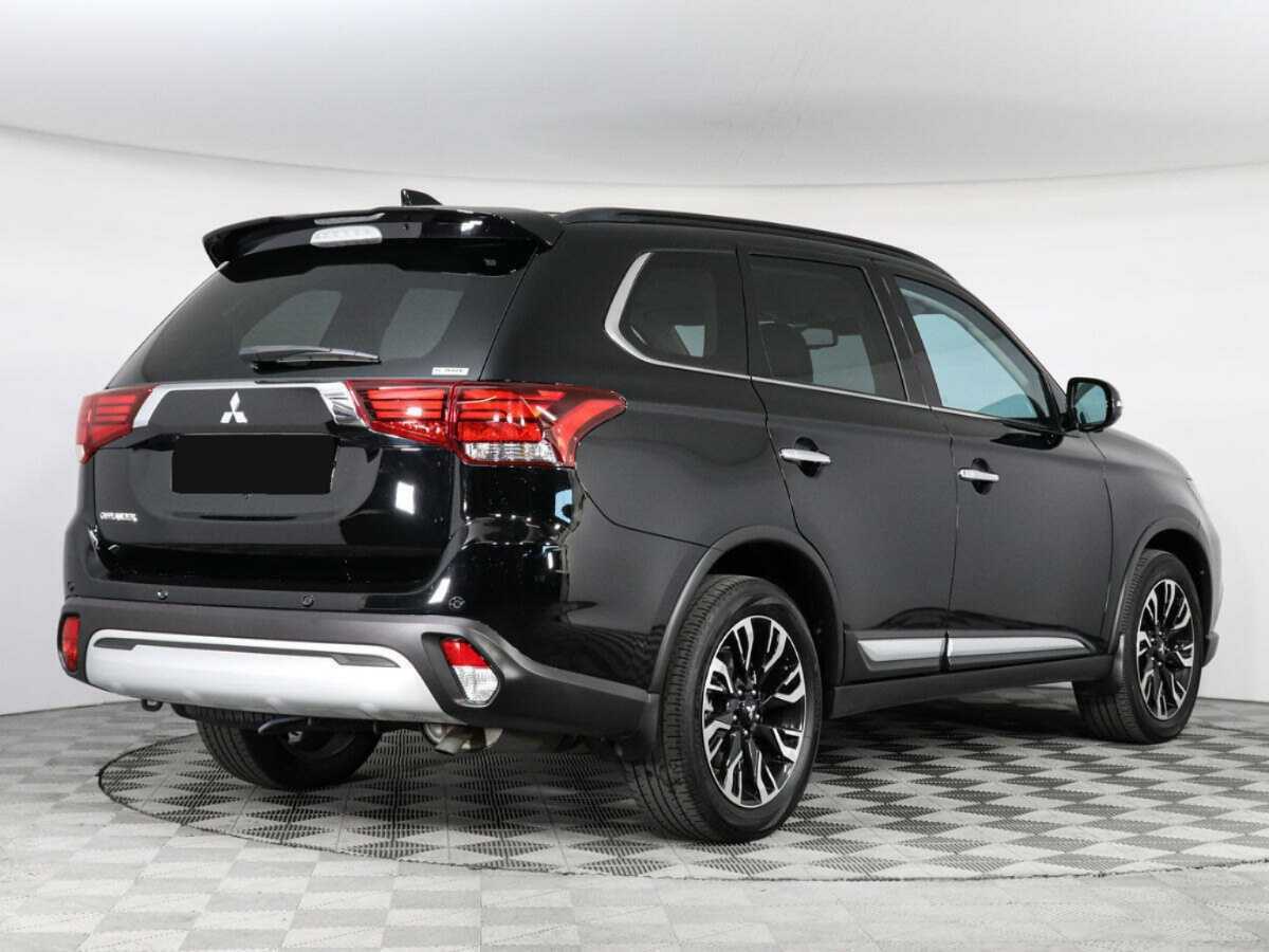 Mitsubishi Outlander б/у, 2022, Вариатор. Фото: #4