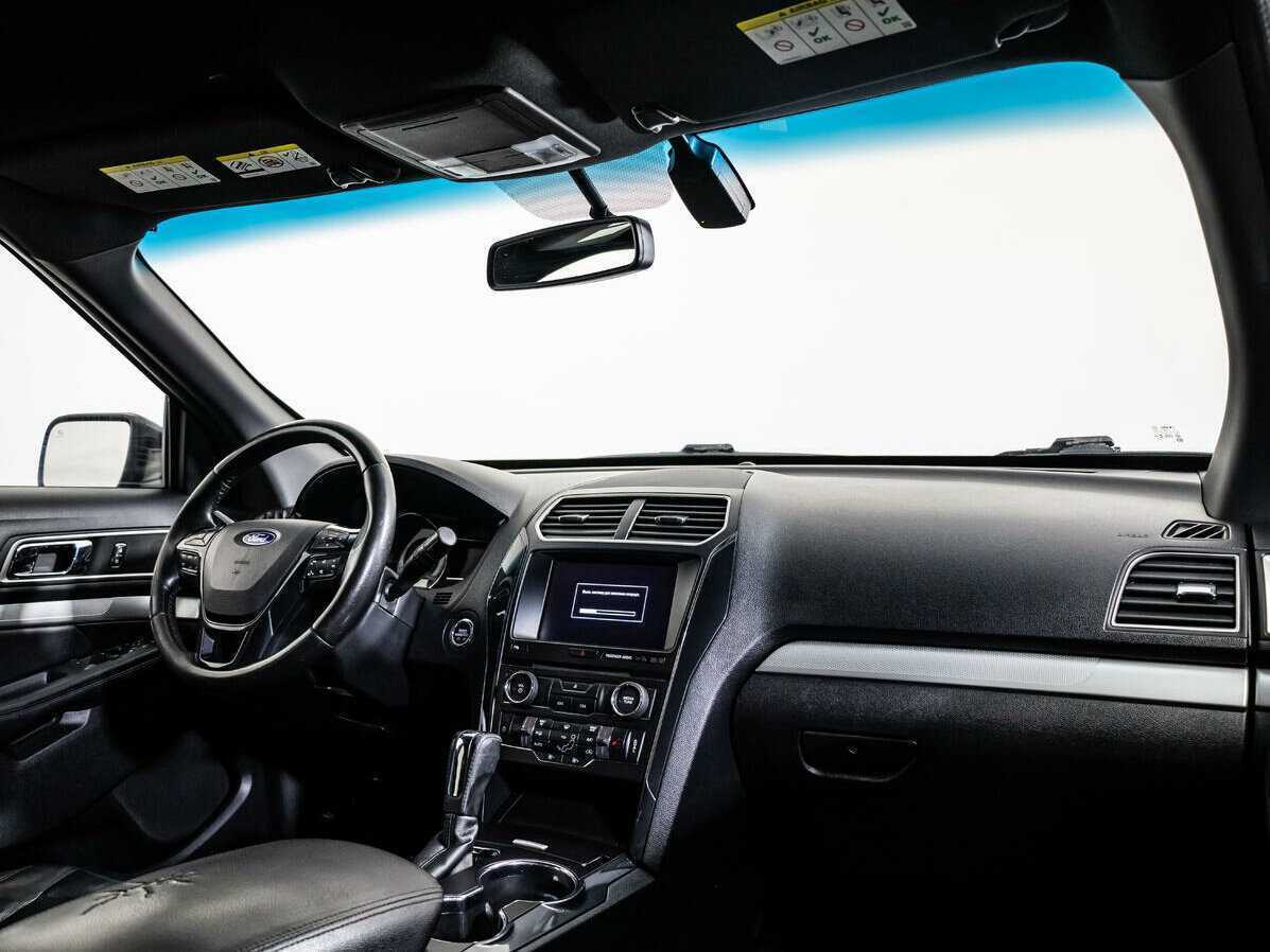 Ford Explorer б/у, 2016, Автоматическая. Фото: #8
