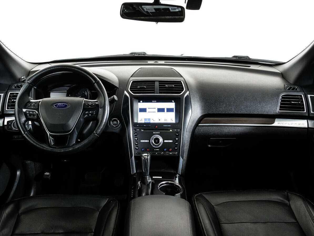 Ford Explorer б/у, 2017, Автоматическая. Фото: #7