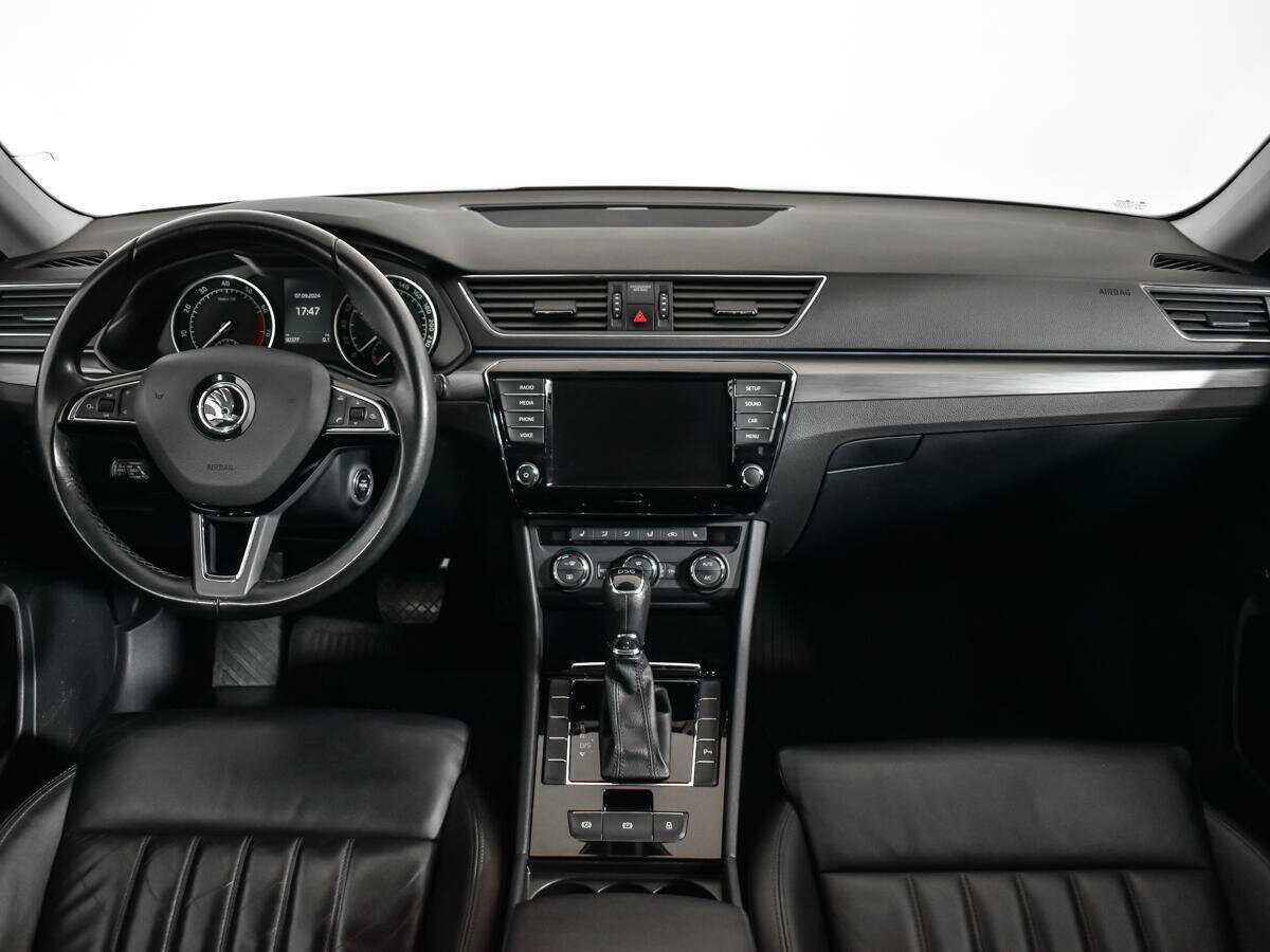 Skoda Superb б/у, 2016, Роботизированная. Фото: #11