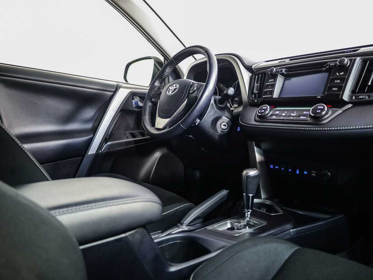 Тойота Рав4 б/у, 2015, Автоматическая. Фото: #7