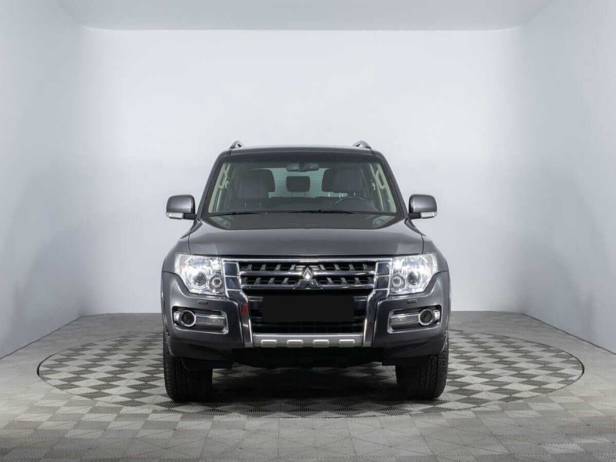 Митсубиши Паджеро б/у, 2017, Автоматическая. Фото: #1