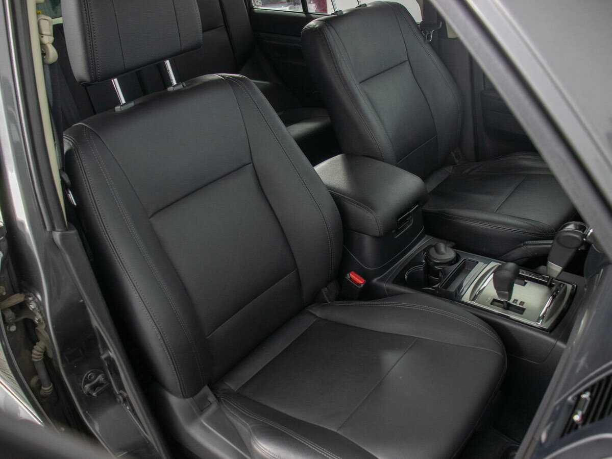 Митсубиши Паджеро б/у, 2017, Автоматическая. Фото: #9